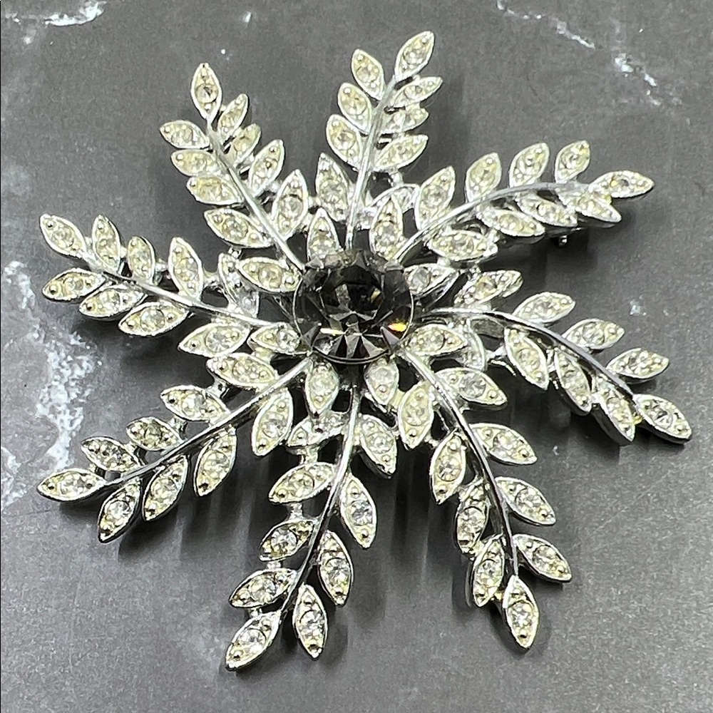 Vintage 1963 Sarah Coventry Evening Snowflake Pin Brooch